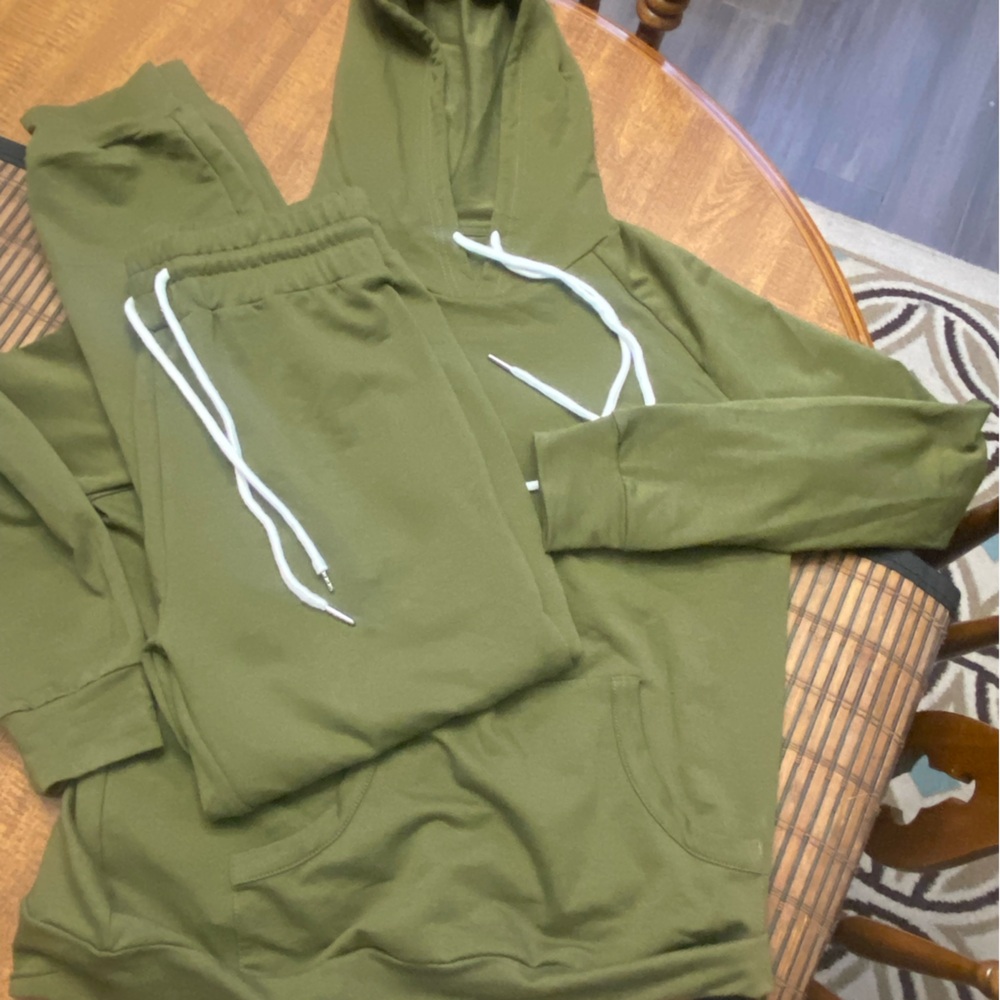 Olive Jogging Set